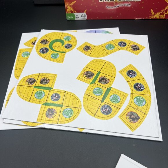 The Wizard Of Oz The Board Game By Fundex 2010 - Unpunched and Sealed parts - Picture 11 of 16